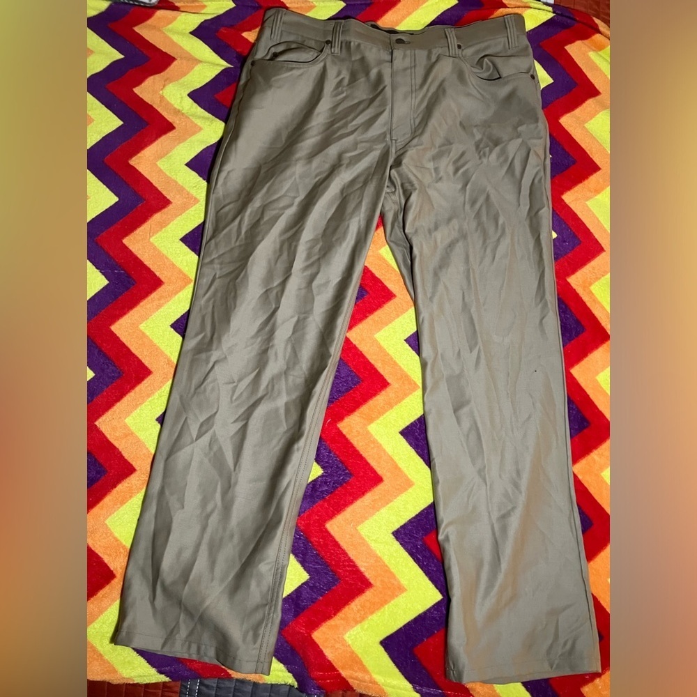 Tom James tan pants great condition